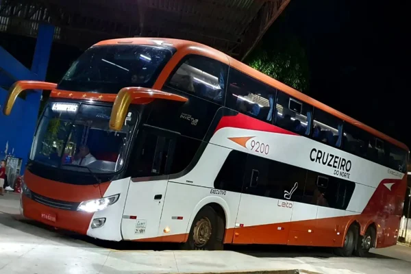 Ônibus da Cruzeiro do Norte