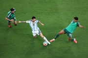 Argentina e Argélia se enfrentaram na Copa do Mundo Argentina e Argélia se enfrentaram na Copa do Mundo