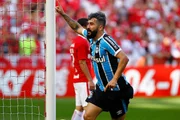 O jogador teve passagem marcada no Grêmio pela conquista da Libertadores