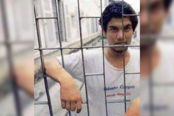 imagem colorida vampiro de niteroi enviava cartas para psicologa - Metrópoles