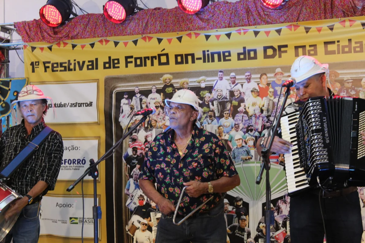 E acontece a partir das 9h na Feira Permanente de São Sebastião E acontece a partir das 9h na Feira Permanente de São Sebastião