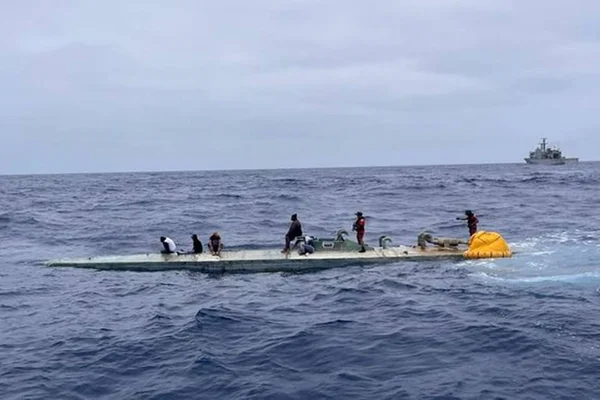 Foto colorida de Narcossubmarino apreendido com 3,5 toneladas de cocaína no México - Metrópoles