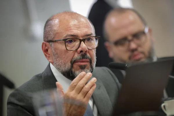 Ex-ministro da Previdência de Bolsonaro José Carlos Oliveira depõe na CPMI do INSS