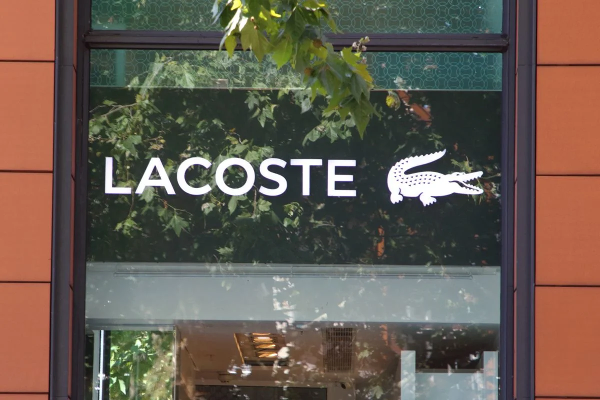 lacoste demite ceo - metrópoles
