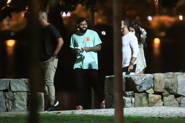 Gabigol sem máscara