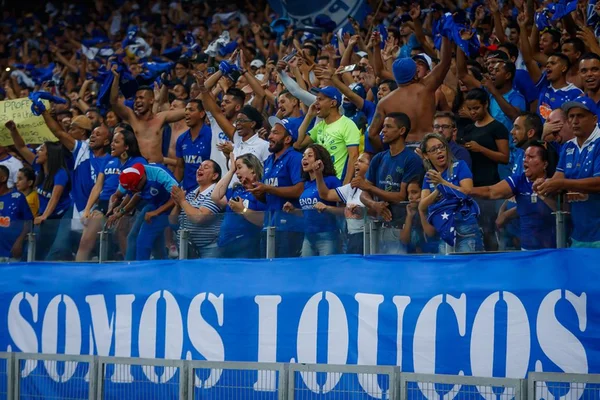 Para escapar da pressão da torcida, Cruzeiro evita o retorno a BH