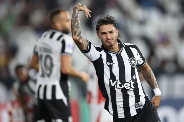 Mateo Ponte comemorando gol do Botafogo