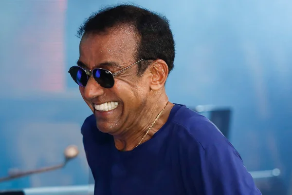 Jorge Ben Jor prepara volta aos palcos em show único. Veja data