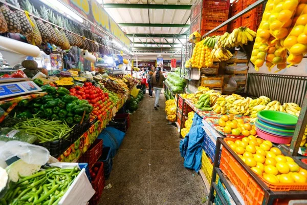 Análise identifica resíduos de agrotóxicos em 60% de alimentos