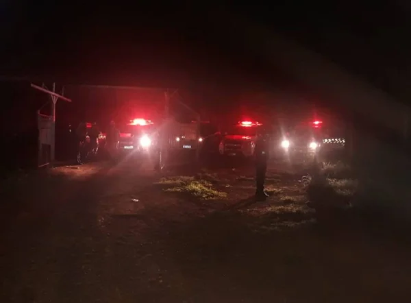 Vídeo: PMDF acaba com festa clandestina que reuniria mais de 300 pessoas