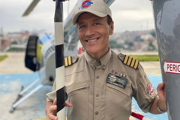 Comandante Hamilton precisa se afastar da Record após cirurgia