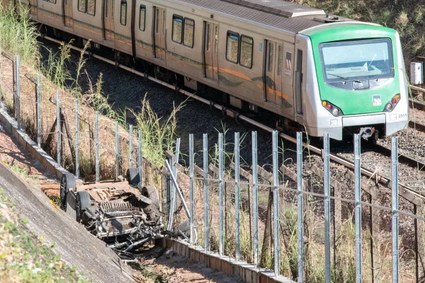 Carro metrô águas claras