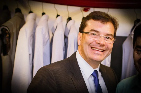 Vice da chapa de Alexandre Guerra (Novo) é o médico Erickson Blun