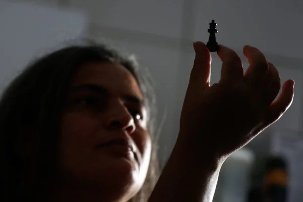 Mulher trans consegue mudar sobrenome por sofrer transfobia na família