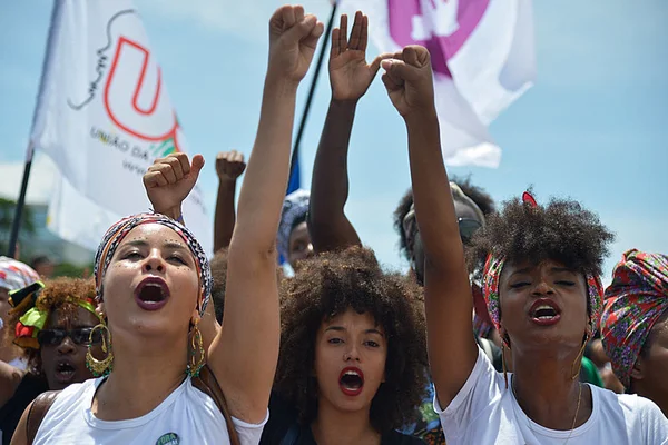 44% das candidatas negras sofreram violência racial em 2020