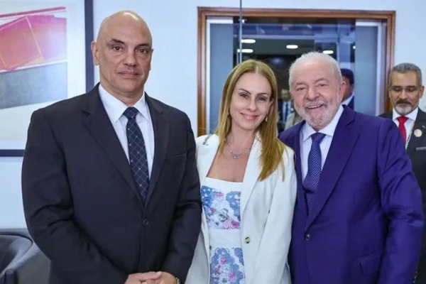 Moraes, a esposa e Lula