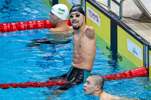 Brasil disputa 11 finais no 2º dia de Mundial Paralímpico de Natação