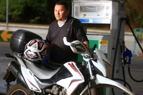 Voando na BR-060. PRF volta a autuar motociclistas em alta velocidade. Veja vídeo