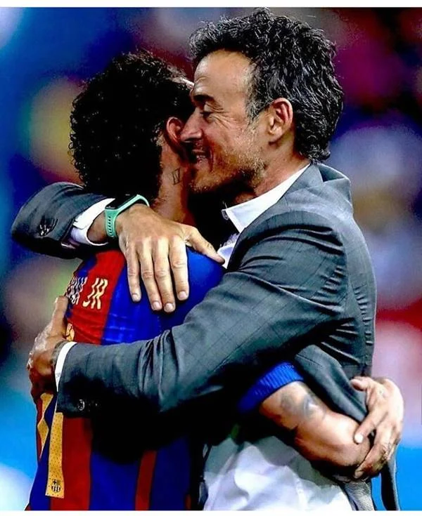Neymar muda visual para Copa do Mundo e cabelo vira piada na internet