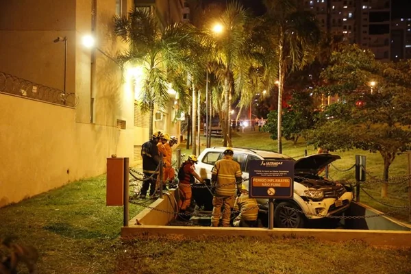 Prédio de Águas Claras é evacuado após carro bater em sistema de gás