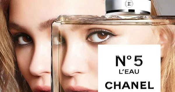 Nova campanha do Chanel Nº5 é estrelada por Lily-Rose Depp