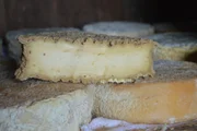 Queijo Frei Rosário, produzido no Santuário Nossa Senhora da Piedade Queijo Frei Rosário, produzido no Santuário Nossa Senhora da Piedade