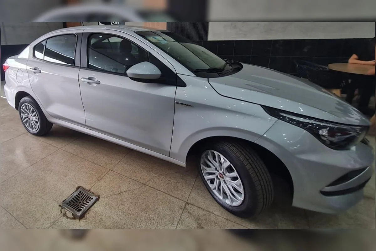 O Fiat Cronos de placa PBU9E80, foi furtado no dia (21/6), no Riacho Fundo II O Fiat Cronos de placa PBU9E80, foi furtado no dia (21/6), no Riacho Fundo II