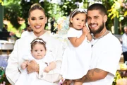 Virginia Fonseca, Zé Felipe e as filhas Maria Flor e Maria Alice Virginia Fonseca, Zé Felipe e as filhas Maria Flor e Maria Alice