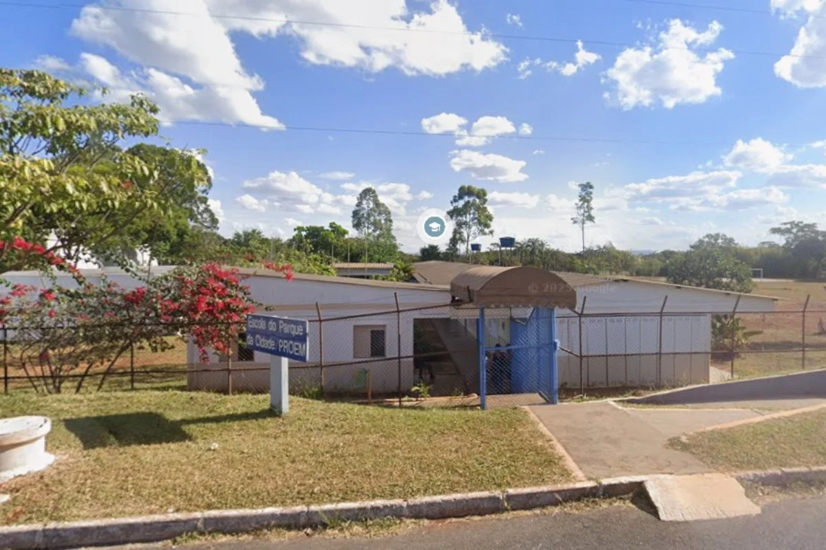 Aluno de 14 anos é apreendido após ameaçar colegas com faca em escola - imagem 2 Aluno de 14 anos é apreendido após ameaçar colegas com faca em escola - imagem 2
