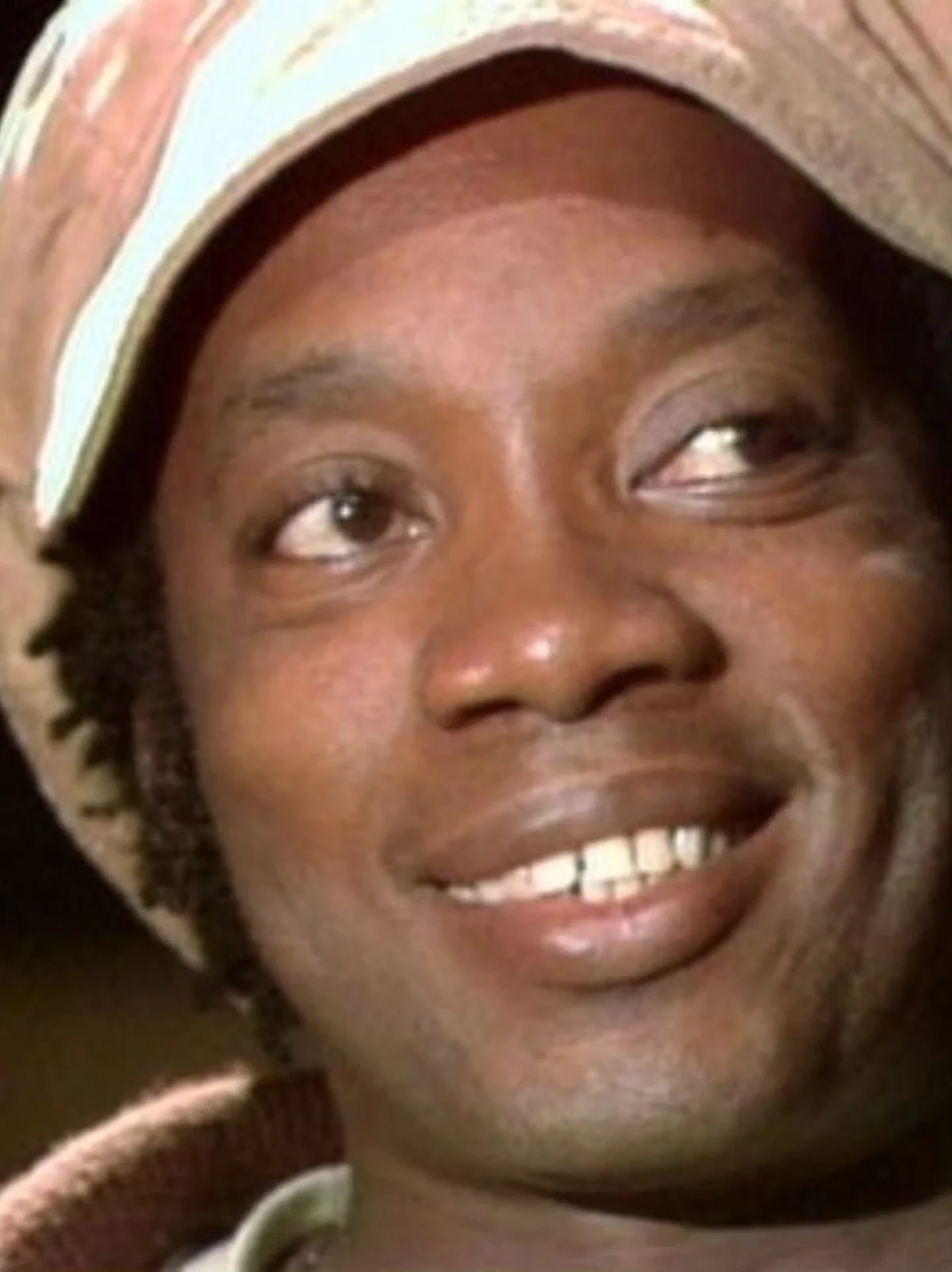 Milton Nascimento posa sorridente Milton Nascimento posa sorridente