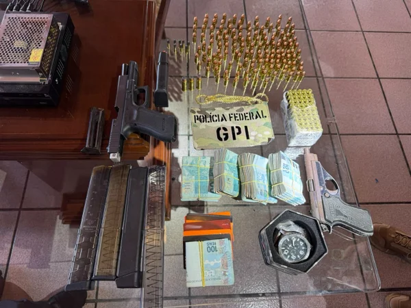 Encomenda dos EUA para Porto Alegre revela esquema de tráfico de armas - destaque galeria Encomenda dos EUA para Porto Alegre revela esquema de tráfico de armas - destaque galeria