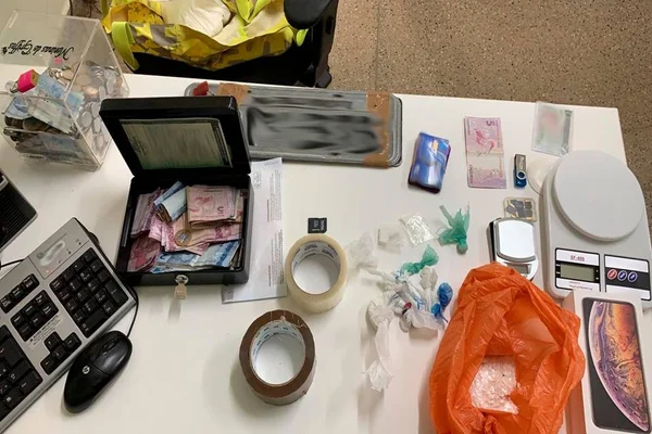 Barões do tráfico: PCDF prende grupo que vendia ecstasy, cocaína e ostentava nas redes