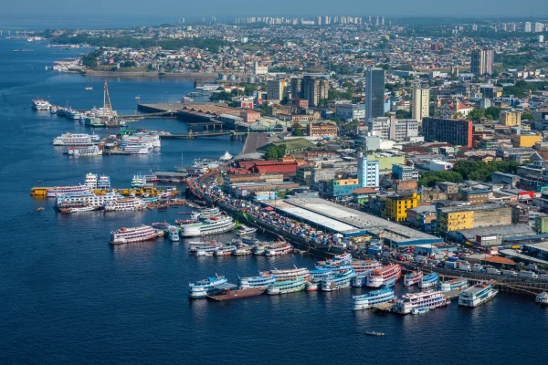Foto colorida da Zona Franca de Manaus - Metrópoles