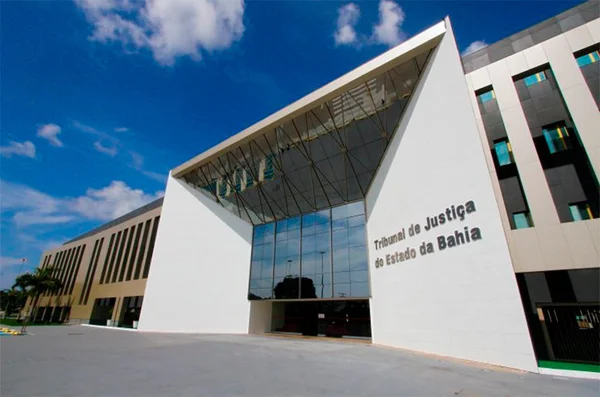 Juiz baiano explica veto na contratação de estagiários heterossexuais