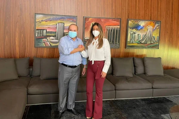 Ibaneis e Flávia Arruda