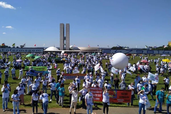 Marcha pela Enfermagem