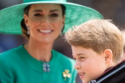 Kate Middleton tomou uma atitude para proteger os três filhos, segundo um documentário 
