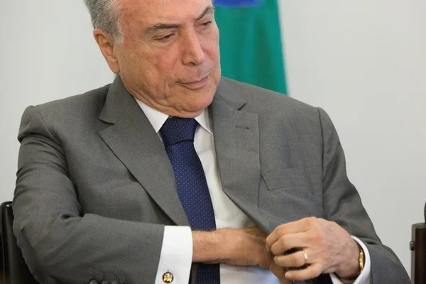 Delator relata entrega de R$ 1 milhão para “coronel”, amigo de Temer