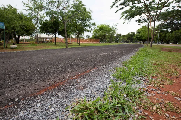 Novacap retoma obra de ciclovia na via S3 ao custo de R$ 2 milhões