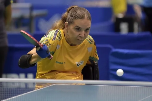 Mesatenista Carla Maia realizará sonho de disputar Paralimpíadas