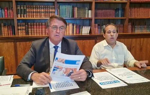 Lives de Bolsonaro são “estratégias promocionais faccionais”, diz CPI