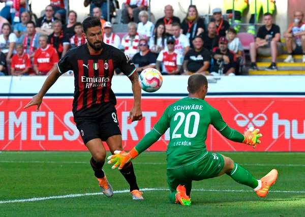 Giroud faz golaço em amistoso contra o Colônia
