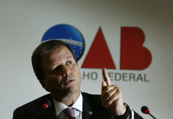 Segundo presidente da OAB, “Cunha e Maluf foram escolhidos pelo povo”