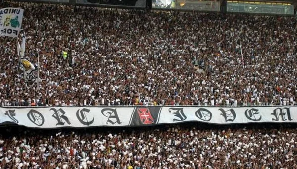 Torcida organizada do Vasco recebe suposta ameaça de facção criminosa