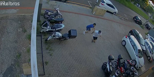 Sequência de imagens mostra aluno sendo atacado na rua e em academia