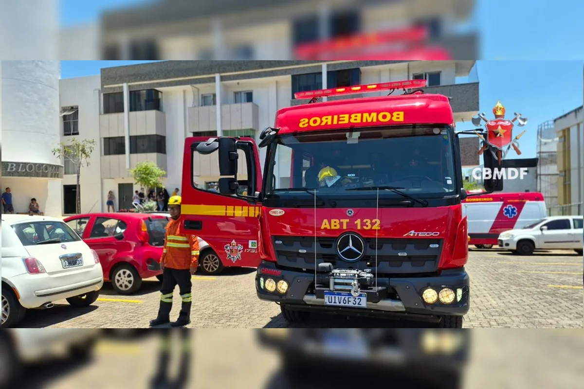 Uma equipe de combate a incêndio florestal atuou no combate Uma equipe de combate a incêndio florestal atuou no combate