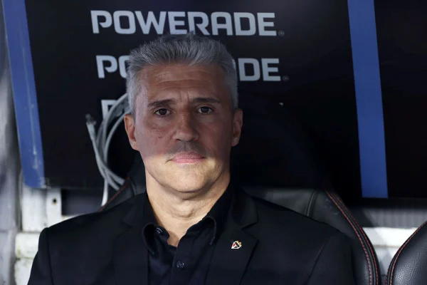 Crespo fala após derrota do São Paulo na Libertadores: “Injusto”