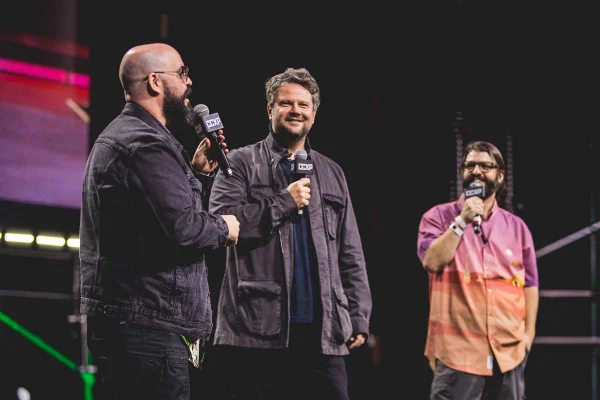 Selton Mello no palco da CCXP - Metrópoles