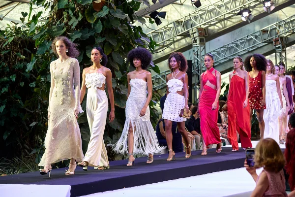 2ª edição do Metrópoles Catwalk promove 5 dias de desfiles no Teatro Nacional
