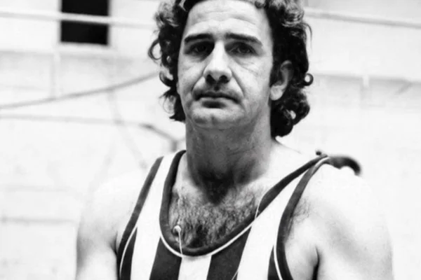 Carlos Massoni, campeão mundial de basquete pelo Brasil, morre aos 87
